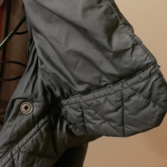 BURBERRY Goose Down Winter Parka - Picture 5 of 16